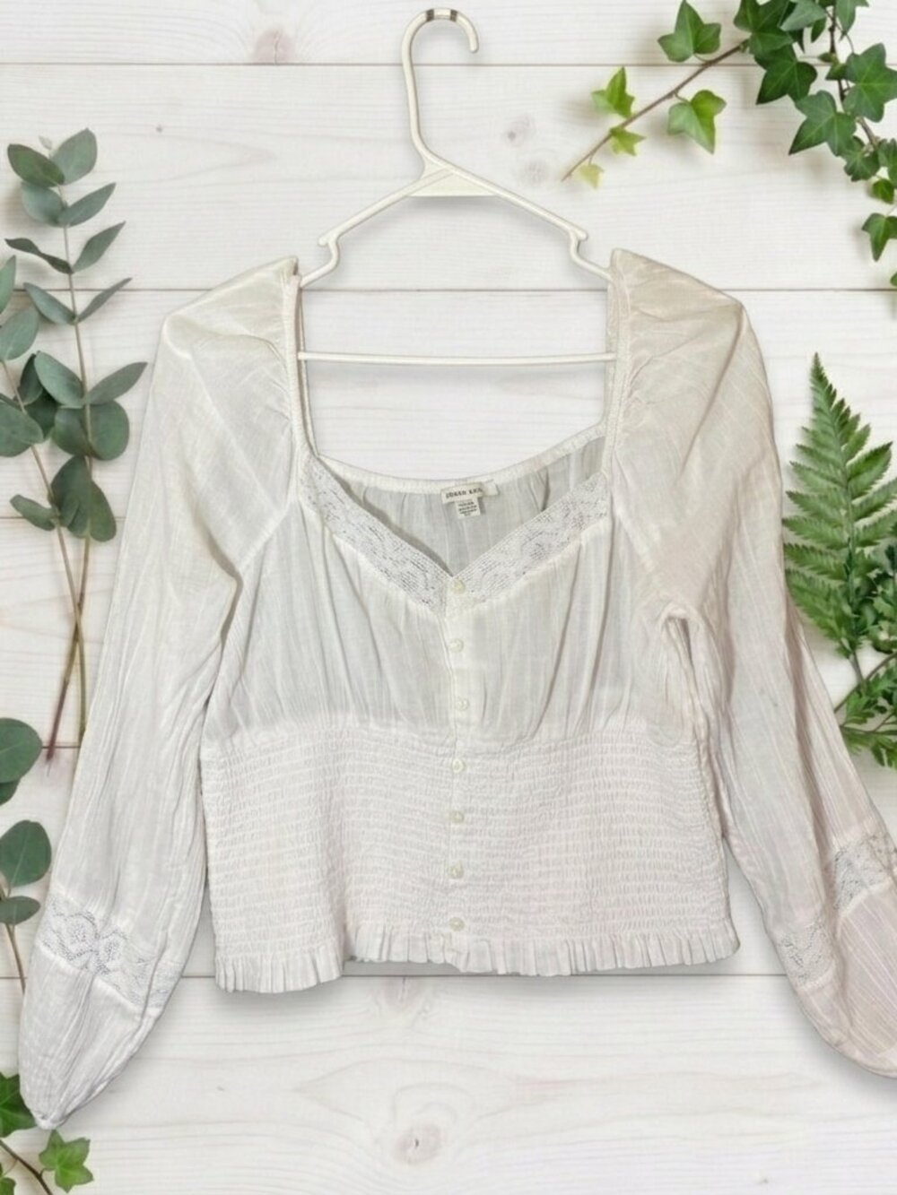 American Eagle White Boho Top L Smocked Lace Long Sleeve Peasant Cottage READ